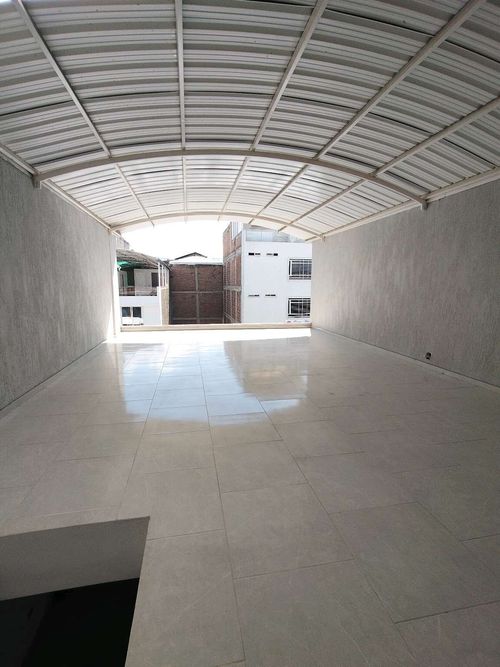 Casa de 5 alcobas en venta en Ciudad 2000, Cali, 206 m² · foto 9 de 24
