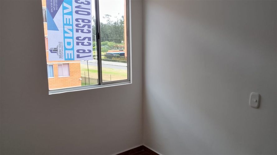 Apartamento de 3 alcobas en venta en Cr. Eucalipto, Soacha, 37 m² · foto 15 de 21