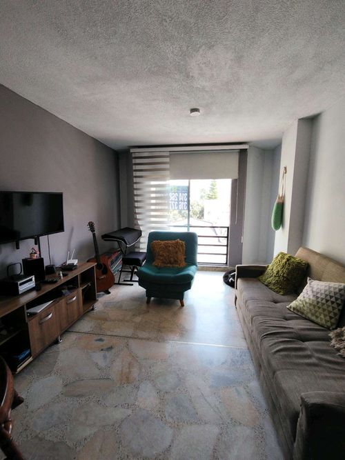 Apartamento de 4 alcobas en venta en Los Cambulos, Cali, 87 m² · foto 2 de 24