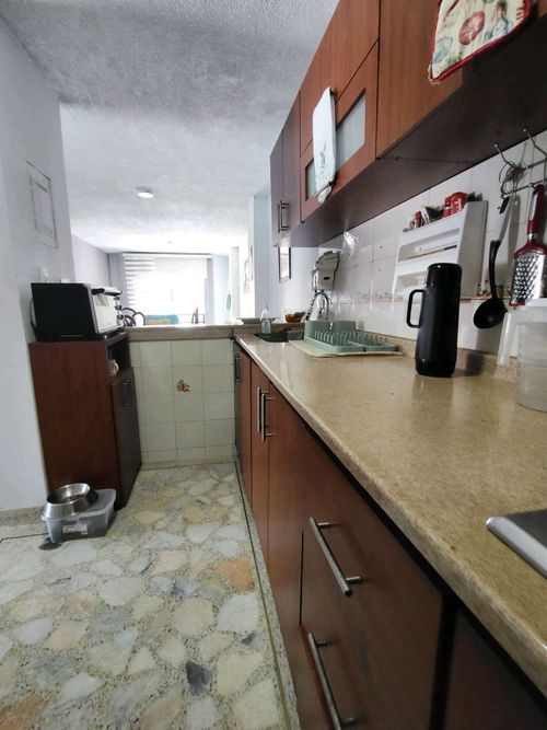 Apartamento de 4 alcobas en venta en Los Cambulos, Cali, 87 m² · foto 13 de 24