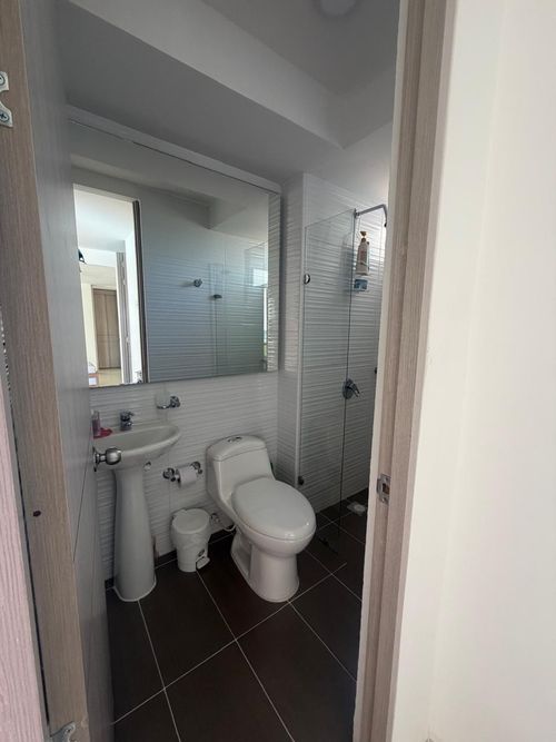 Apartamento de 3 alcobas en venta en Ricaurte, 80 m² · foto 16 de 17