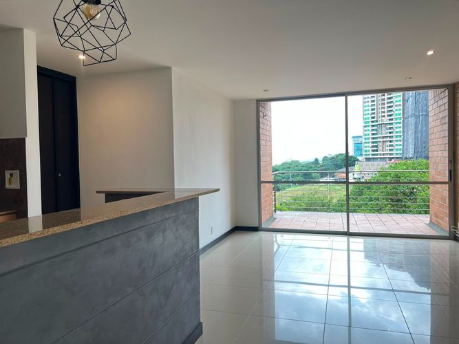 Apartamento de 2 alcobas en arriendo en El Poblado, Medellín, 90 m² · foto 5 de 16