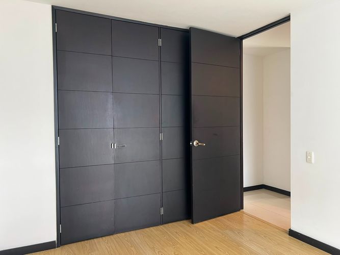 Apartamento de 2 alcobas en arriendo en El Poblado, Medellín, 90 m² · foto 7 de 16