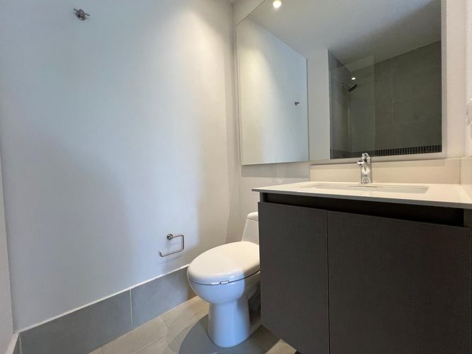 Apartamento de 2 alcobas en arriendo en El Poblado, Medellín, 76 m² · foto 9 de 16