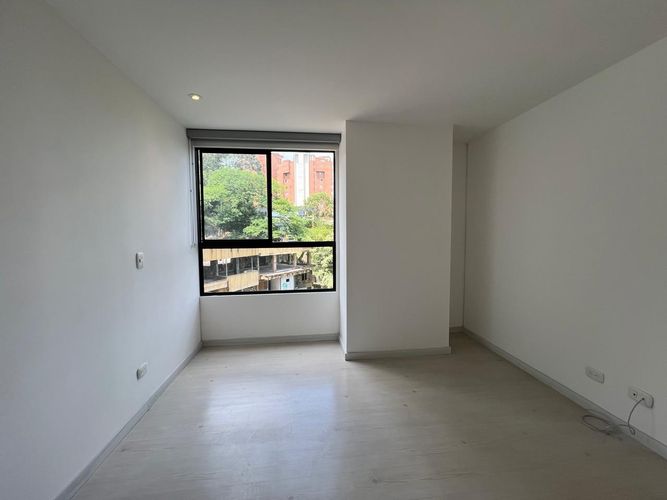 Apartamento de 2 alcobas en arriendo en El Poblado, Medellín, 76 m² · foto 6 de 16