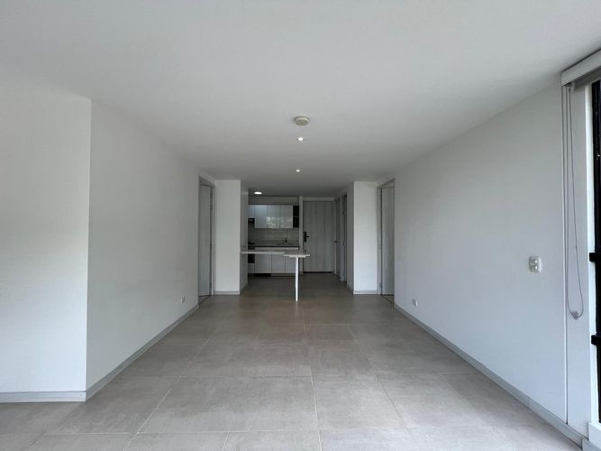 Apartamento de 2 alcobas en arriendo en El Poblado, Medellín, 76 m² · foto 14 de 16