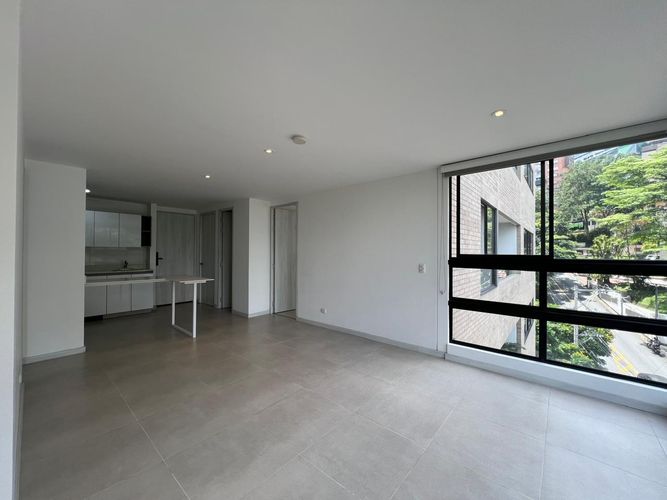 Apartamento de 2 alcobas en arriendo en El Poblado, Medellín, 76 m² · foto 12 de 16