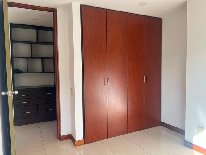 Apartamento de 3 alcobas en arriendo en Cumbres, Envigado, 90 m² · foto 9 de 16