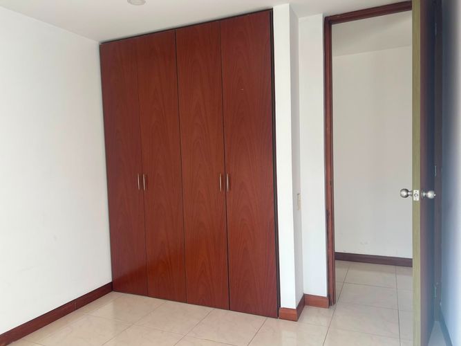 Apartamento de 3 alcobas en arriendo en Cumbres, Envigado, 90 m² · foto 8 de 16