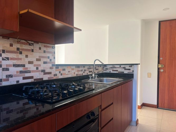 Apartamento de 3 alcobas en arriendo en Cumbres, Envigado, 90 m² · foto 6 de 16