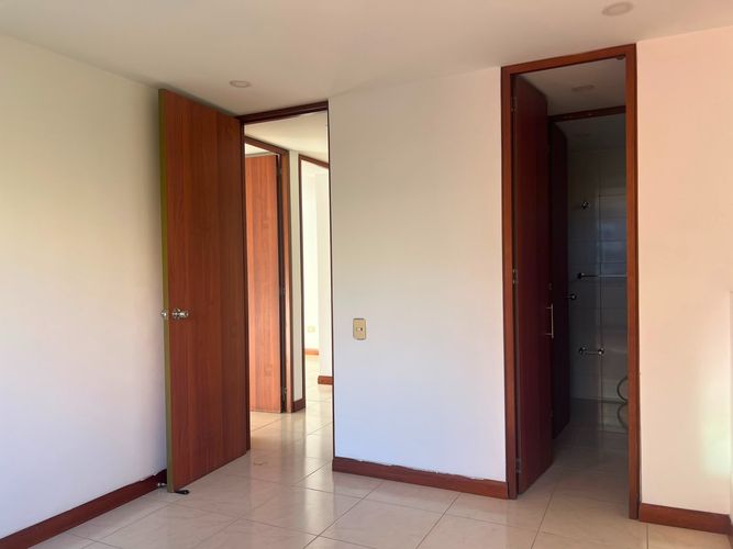Apartamento de 3 alcobas en arriendo en Cumbres, Envigado, 90 m² · foto 12 de 16