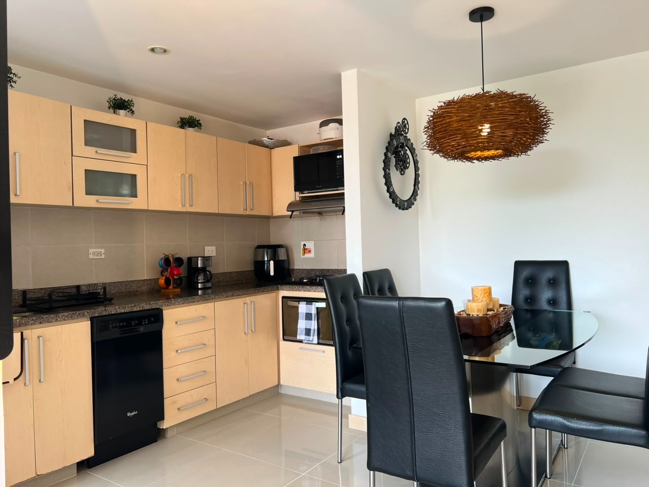 Apartamento en venta en Loma Del Chocho, Envigado · foto 2 de 15