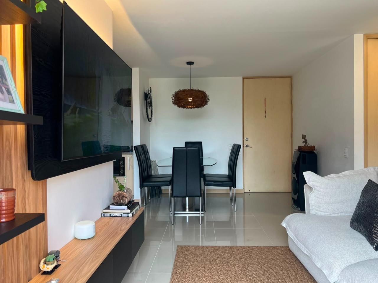 Apartamento en venta en Loma Del Chocho, Envigado · foto 3 de 15