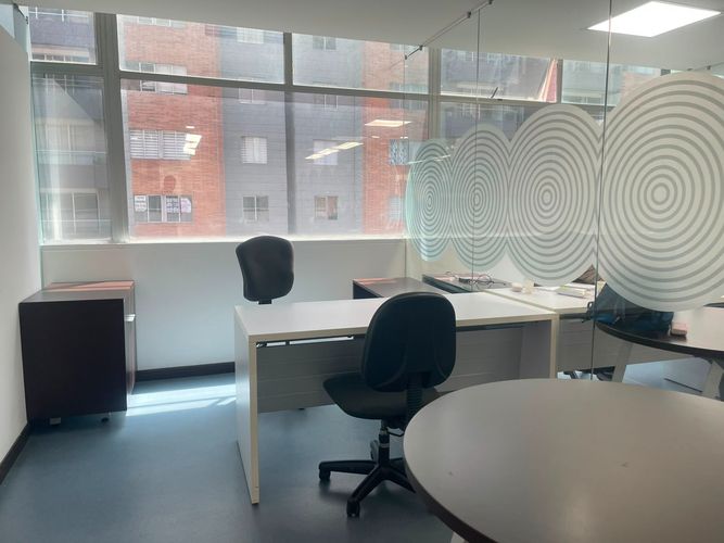 Oficina en arriendo en El Poblado, Medellín, 509 m² · foto 14 de 20