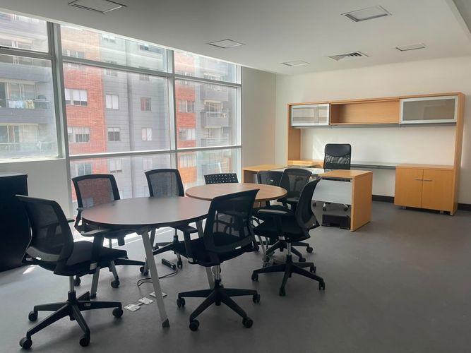 Oficina en arriendo en El Poblado, Medellín, 509 m² · foto 7 de 20