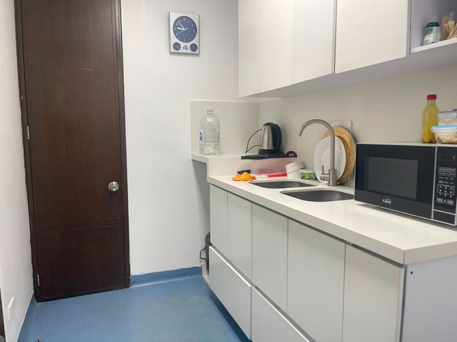 Oficina en arriendo en El Poblado, Medellín, 509 m² · foto 7 de 20