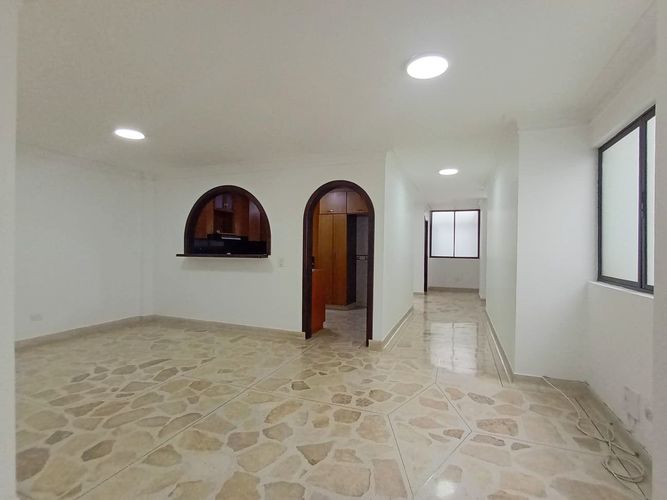 Oficina en arriendo en La America, Medellín, 190 m² · foto 6 de 20