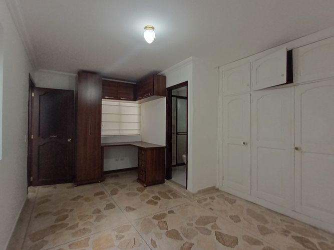 Oficina en arriendo en La America, Medellín, 190 m² · foto 12 de 20