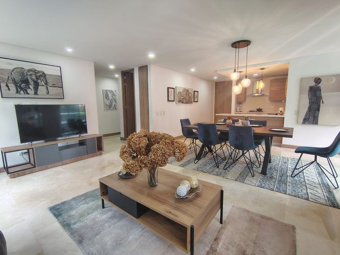 Apartamento de 3 alcobas en arriendo en El Poblado, Medellín, 125 m² · foto 3 de 19