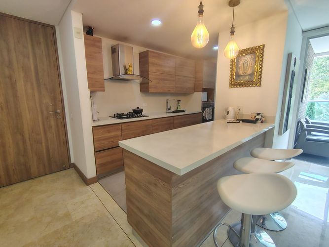 Apartamento de 3 alcobas en arriendo en El Poblado, Medellín, 125 m² · foto 6 de 19