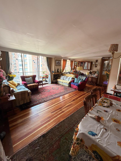 Apartamento de 3 alcobas en venta en Centro Comercial Parque La Colina, Bogotá, 130 m² · foto 3 de 24