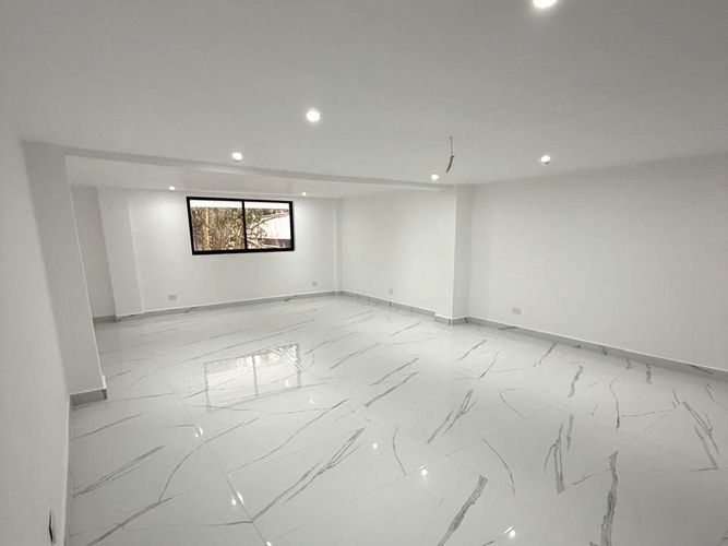 Casa de 3 alcobas en venta en Vegas De La Doctora, Sabaneta, 380 m² · foto 2 de 15