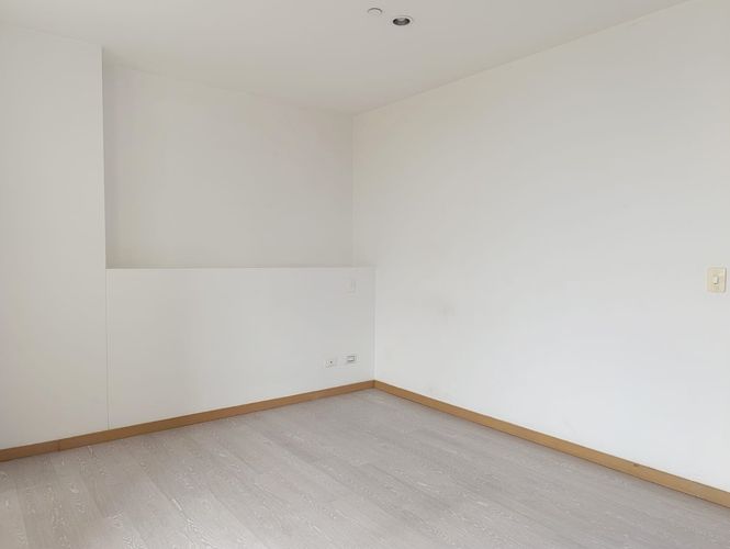 Apartamento de 2 alcobas en arriendo en El Poblado, Medellín, 100 m² · foto 12 de 18