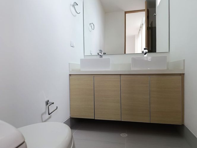 Apartamento de 2 alcobas en arriendo en El Poblado, Medellín, 100 m² · foto 8 de 18