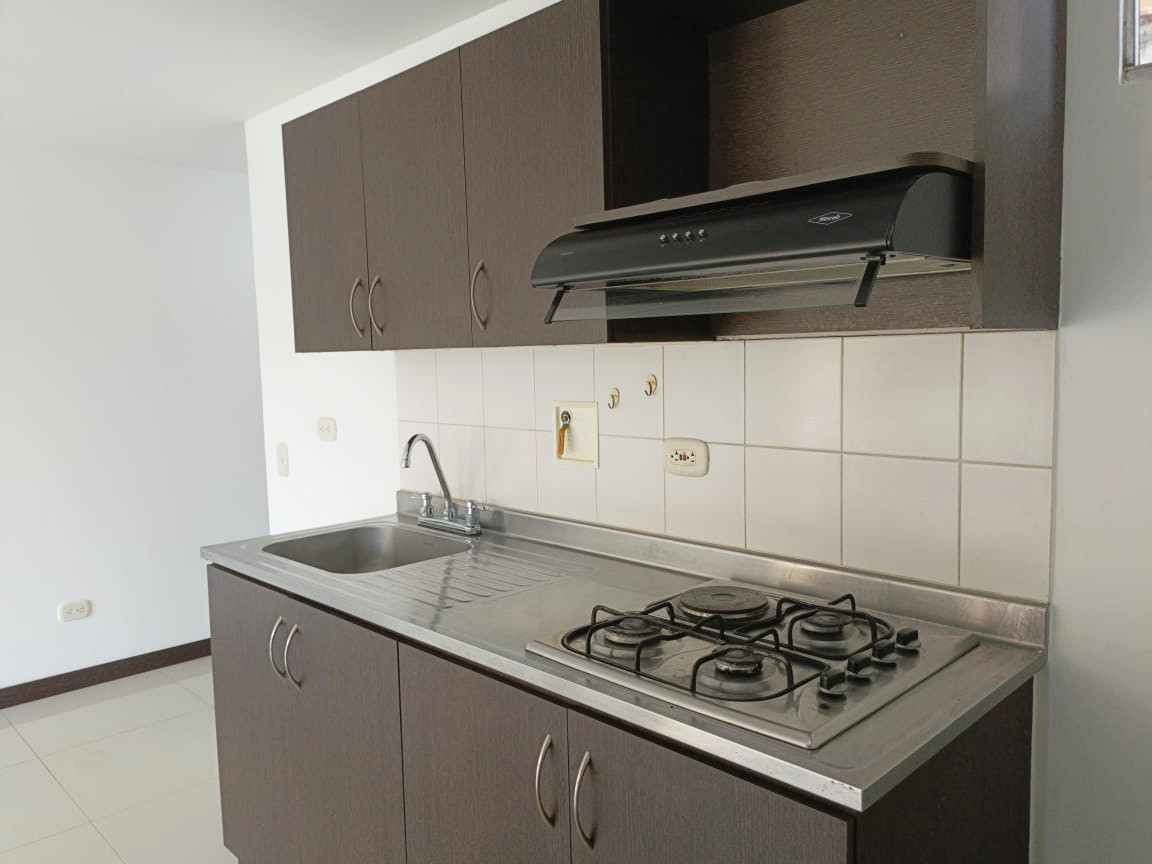 Apartamento en arriendo en Belén, Medellín · foto 6 de 13