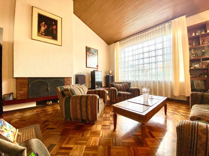 Casa de 4 alcobas en venta en Las Villas, Bogotá, 231 m² · foto 2 de 24