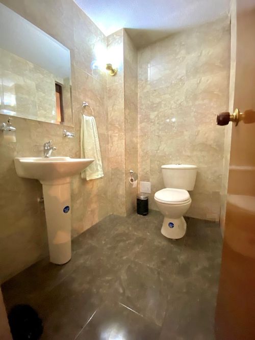 Casa de 4 alcobas en venta en Las Villas, Bogotá, 231 m² · foto 13 de 24