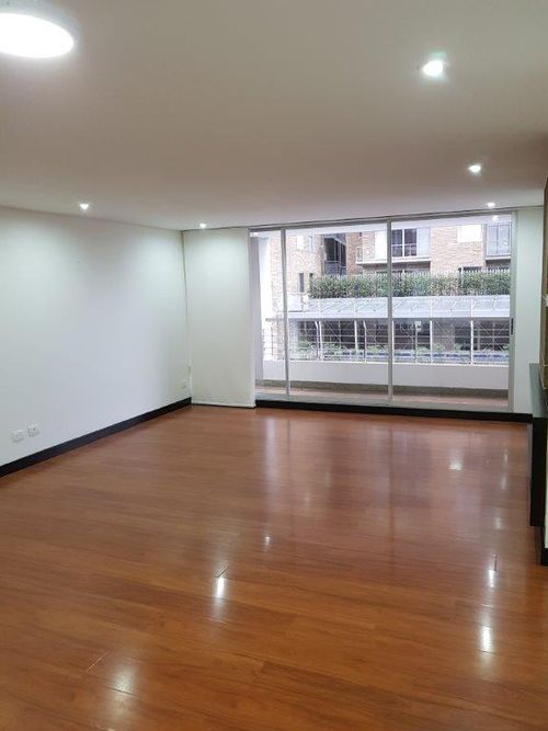 Apartamento de 3 alcobas en venta en La Calleja, Bogotá, 163 m² · foto 6 de 8