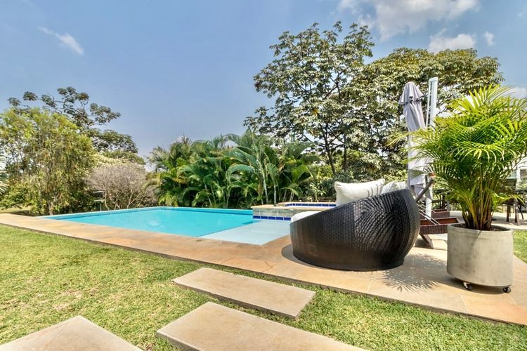 Casa de 4 alcobas en venta en Ciudad Jardin, Cali, 350 m² · foto 6 de 12