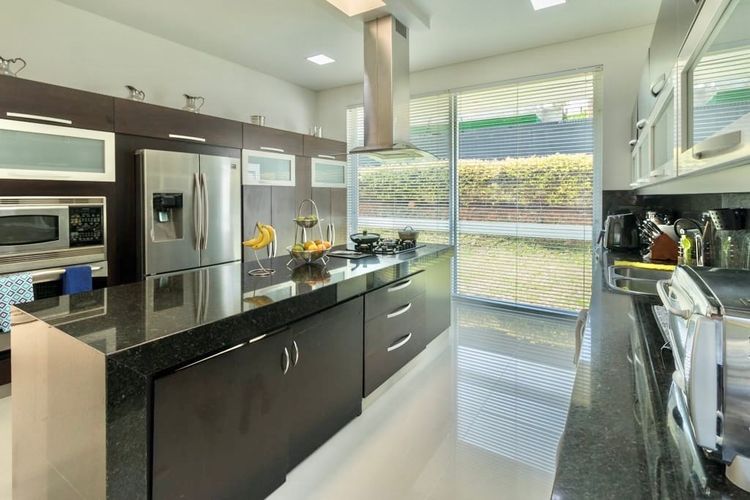 Casa de 4 alcobas en venta en Ciudad Jardin, Cali, 350 m² · foto 11 de 12