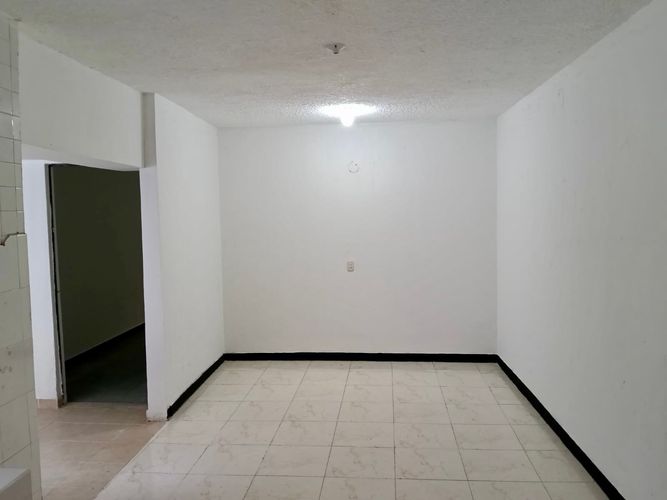 Casa de 9 alcobas en venta en San Francisco, Bucaramanga, 607 m² · foto 2 de 8