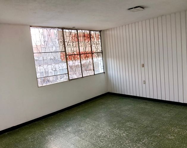 Casa de 9 alcobas en venta en San Francisco, Bucaramanga, 607 m² · foto 4 de 8