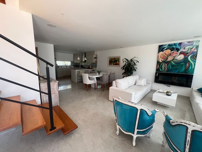 Casa de 4 alcobas en venta en La Ceja, 220 m² · foto 2 de 24