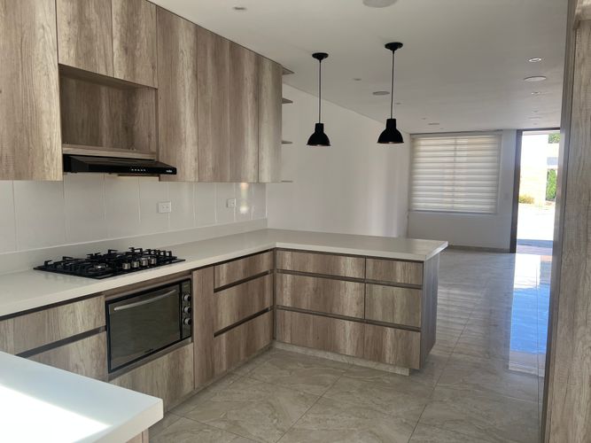 Casa de 4 alcobas en venta en La Ceja, 160 m² · foto 3 de 24