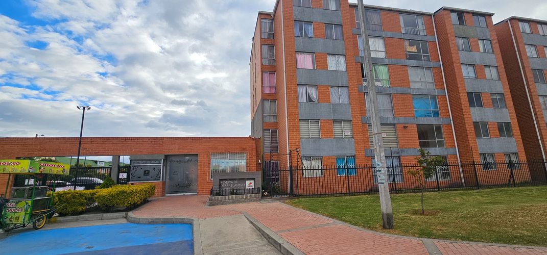 Apartamento de 3 alcobas en venta en Atenea, Soacha, 60 m² · foto 18 de 18