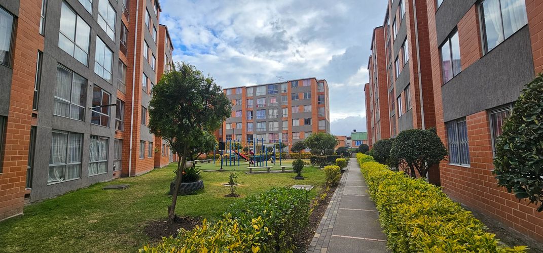 Apartamento de 3 alcobas en venta en Atenea, Soacha, 60 m² · foto 17 de 18