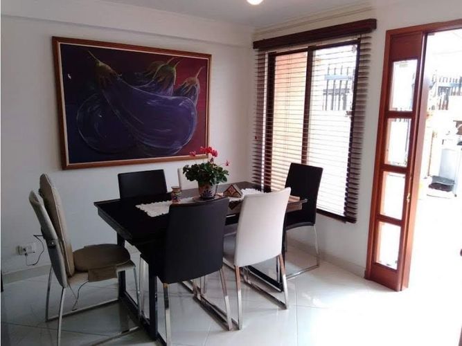 Casa de 3 alcobas en venta en Santa Lucia, Chía, 197 m² · foto 3 de 15