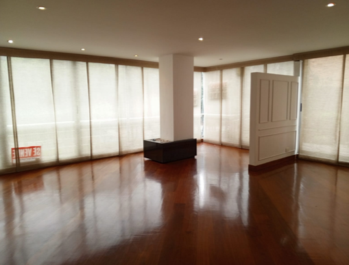 Apartamento en venta en Chicó Alto, Bogotá · foto 2 de 13