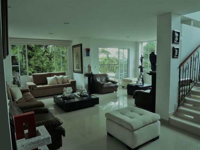 Casa de 4 alcobas en venta en Ruitoque Condominio, Floridablanca, 410 m² · foto 11 de 12