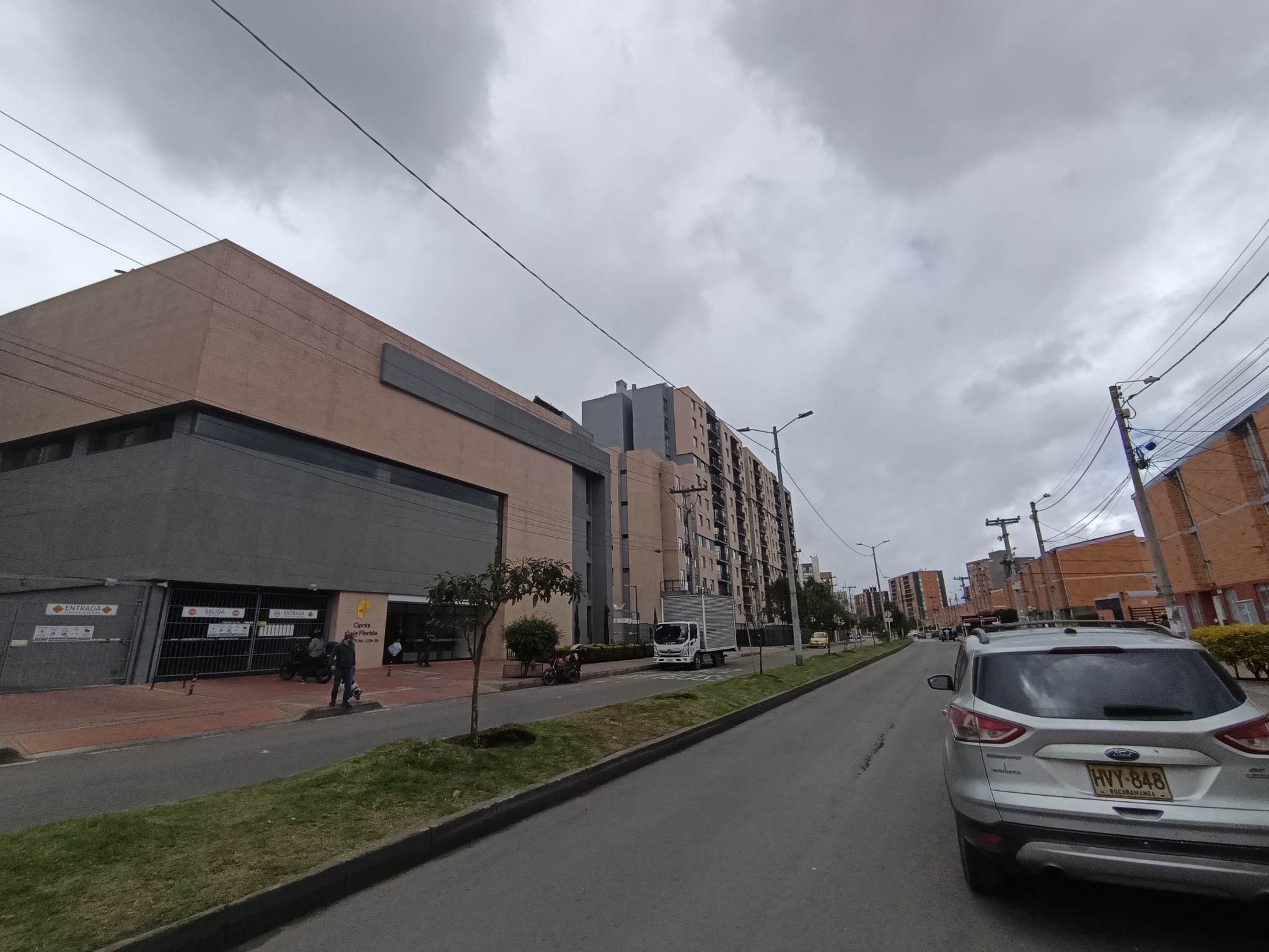 Apartamento en venta en Gran Granada, Bogotá · foto 2 de 23