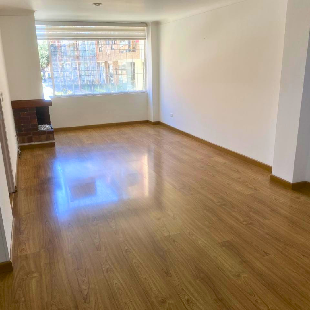 Apartamento en venta en Santa Barbara Central, Bogotá · foto 2 de 14