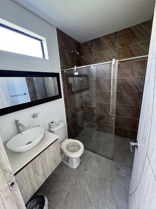 Casa de 4 alcobas en venta en Las Palmas, Ricaurte, 300 m² · foto 5 de 19
