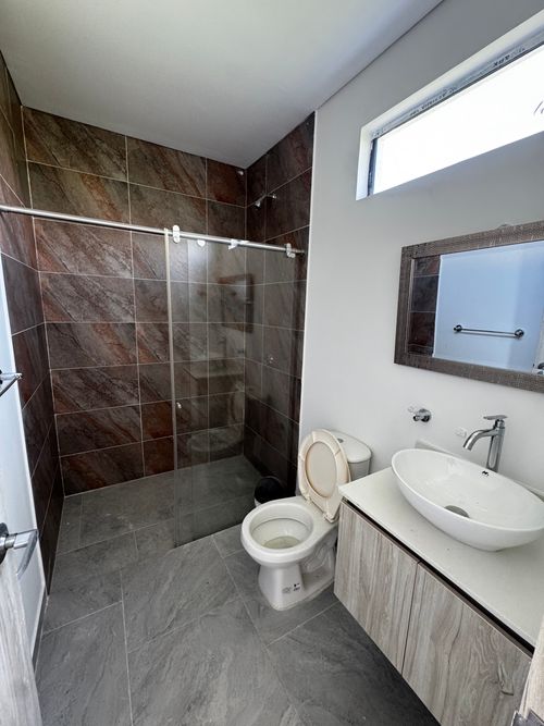 Casa de 4 alcobas en venta en Las Palmas, Ricaurte, 300 m² · foto 12 de 19