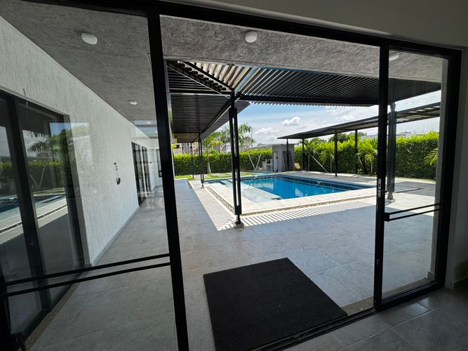 Casa de 4 alcobas en venta en Las Palmas, Ricaurte, 300 m² · foto 18 de 19