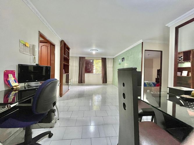 Apartamento de 2 alcobas en venta en Bosques Del Limonar, Cali, 60 m² · foto 3 de 13