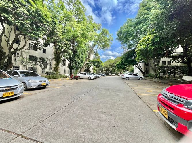 Apartamento de 2 alcobas en venta en Bosques Del Limonar, Cali, 60 m² · foto 12 de 13